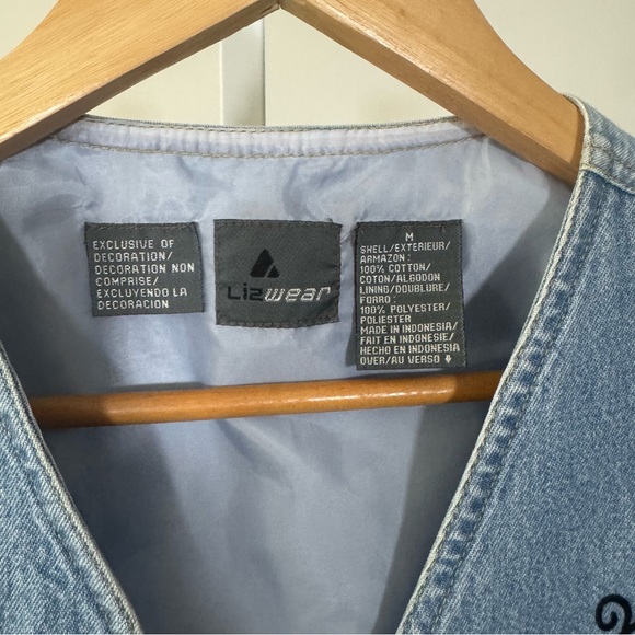 Vintage Lizwear Light Blue Denim Vest with Velvet Floral Embellishment Size M - Picture 4 of 6